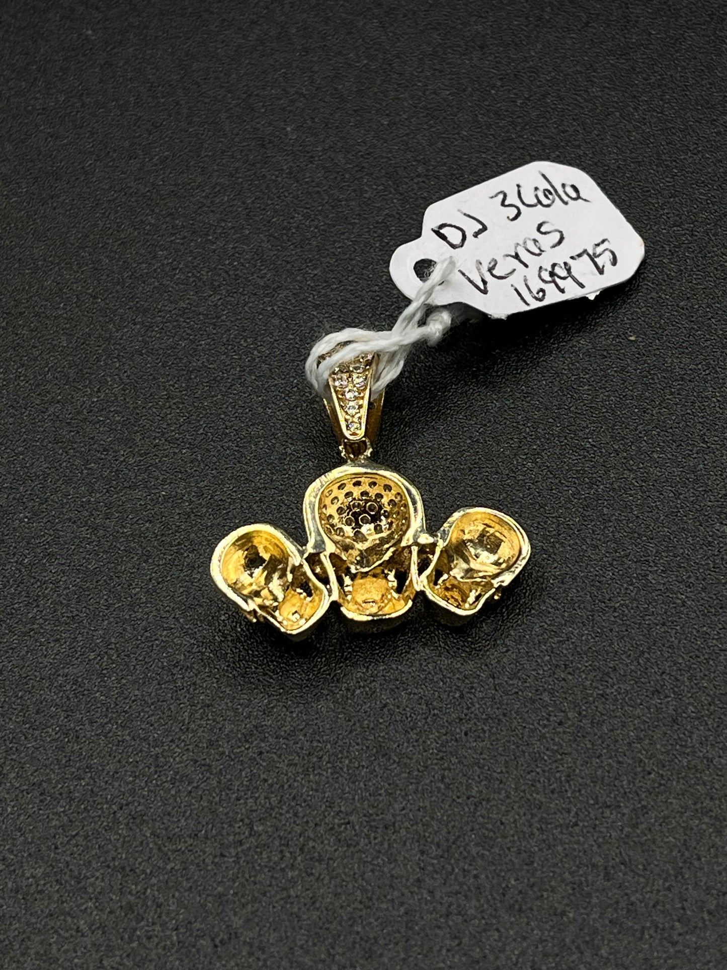 14K Gold 3 Skull Pendant