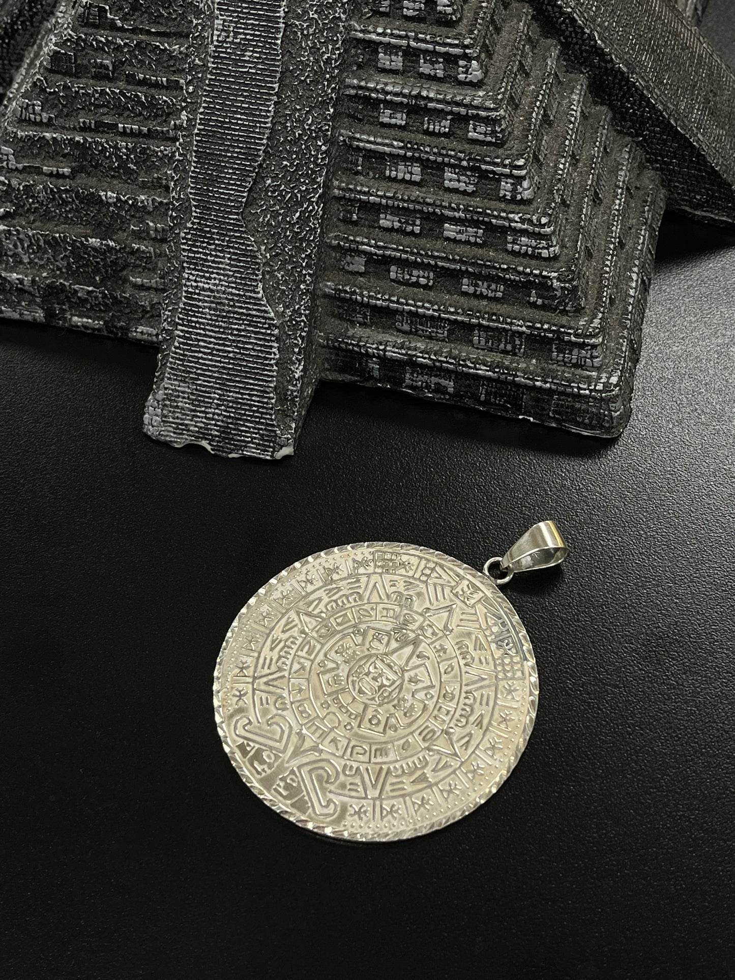 925 Big Aztec Calendar