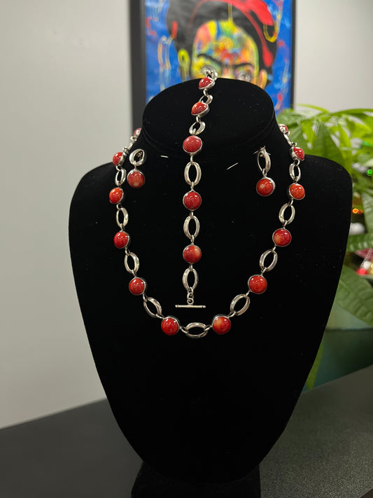Red Pearl Set in 925 Silver
