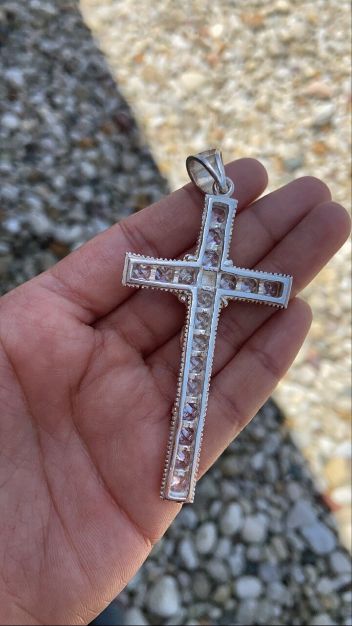 925 Sterling Silver cz Crucifix, Christ on the Cross, pendant